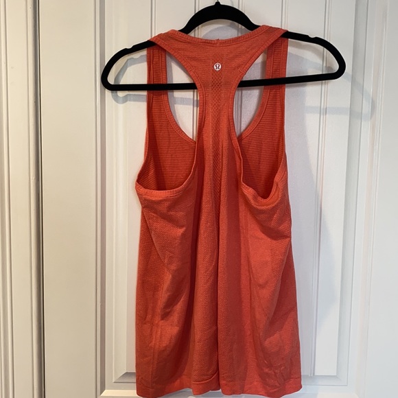 Lululemon Top - Picture 2 of 2